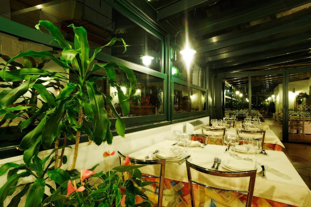 Hotel Garden 라이구에글리아 외부 사진